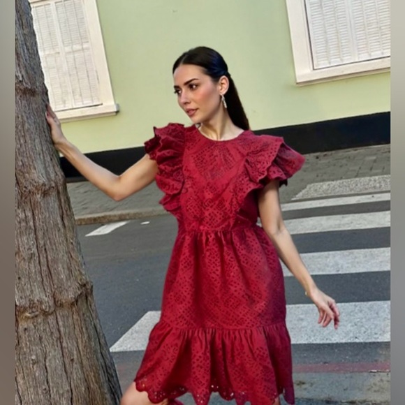 Dress - Picture 1 of 10